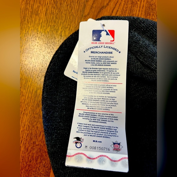 Montreal Expos Toque - Picture 2 of 4